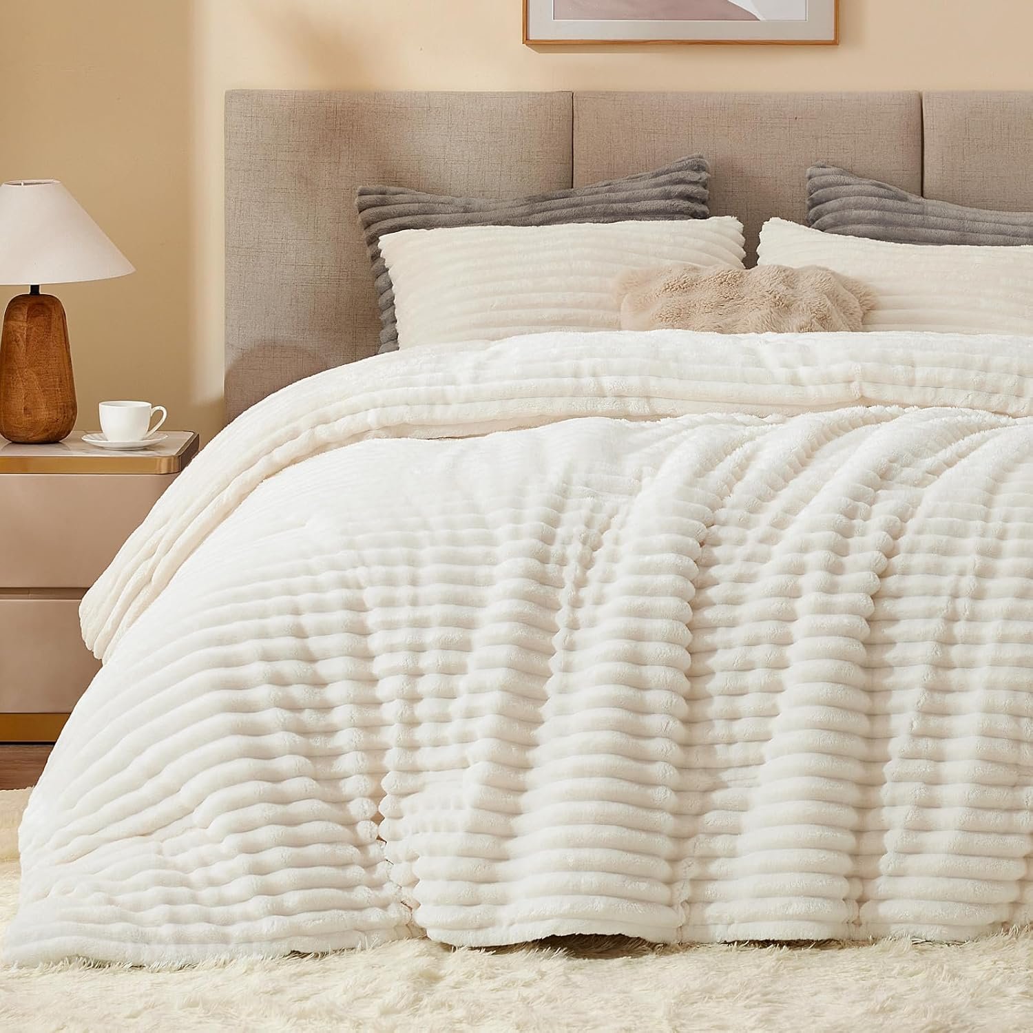 Bedelite Fleece Comforter